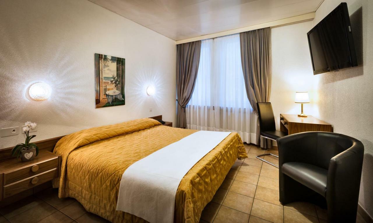 Double Room,1275372034:JPEG